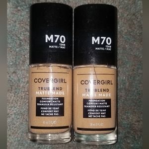 2 NEW COVERGIRL Trueblend Matte Made Sand Beige M70